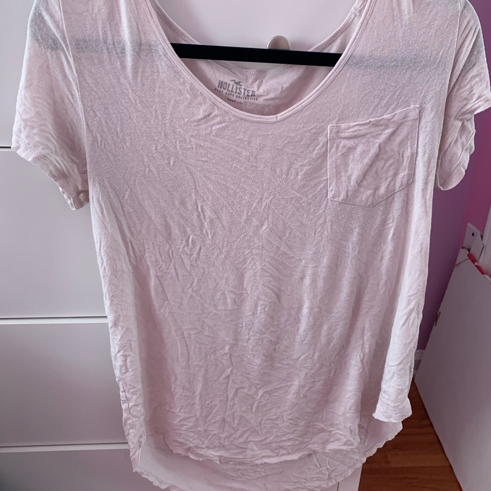 White Hollister t shirt